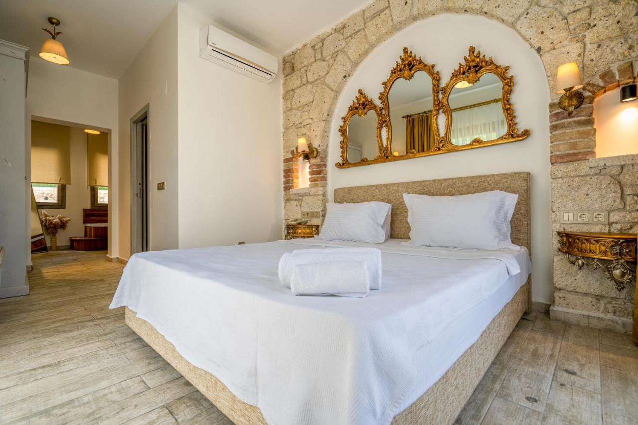 Hotel De Gold Alacati Cesme Exterior photo