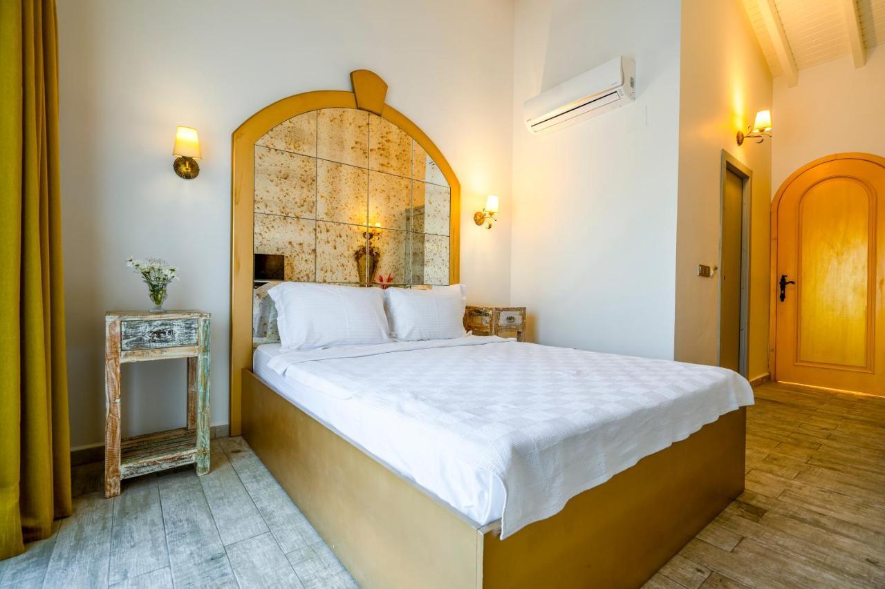 Hotel De Gold Alacati Cesme Exterior photo